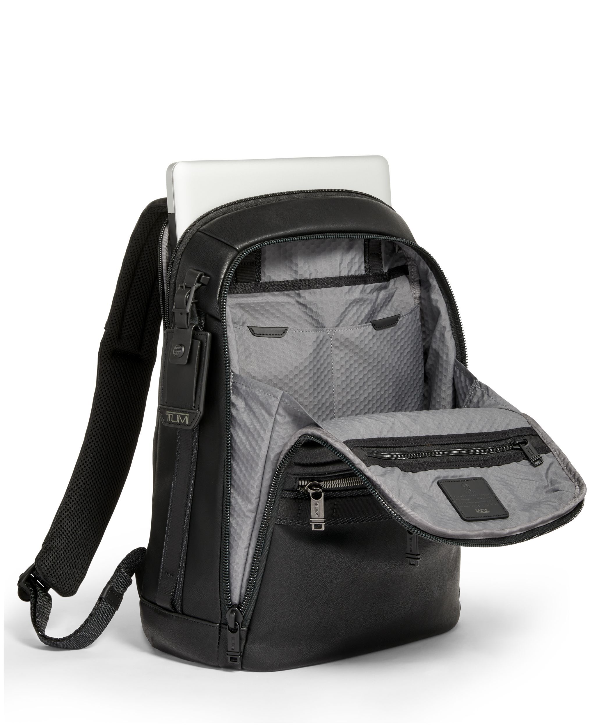 Alpha Bravo Dynamic Backpack Black | TUMI Denmark