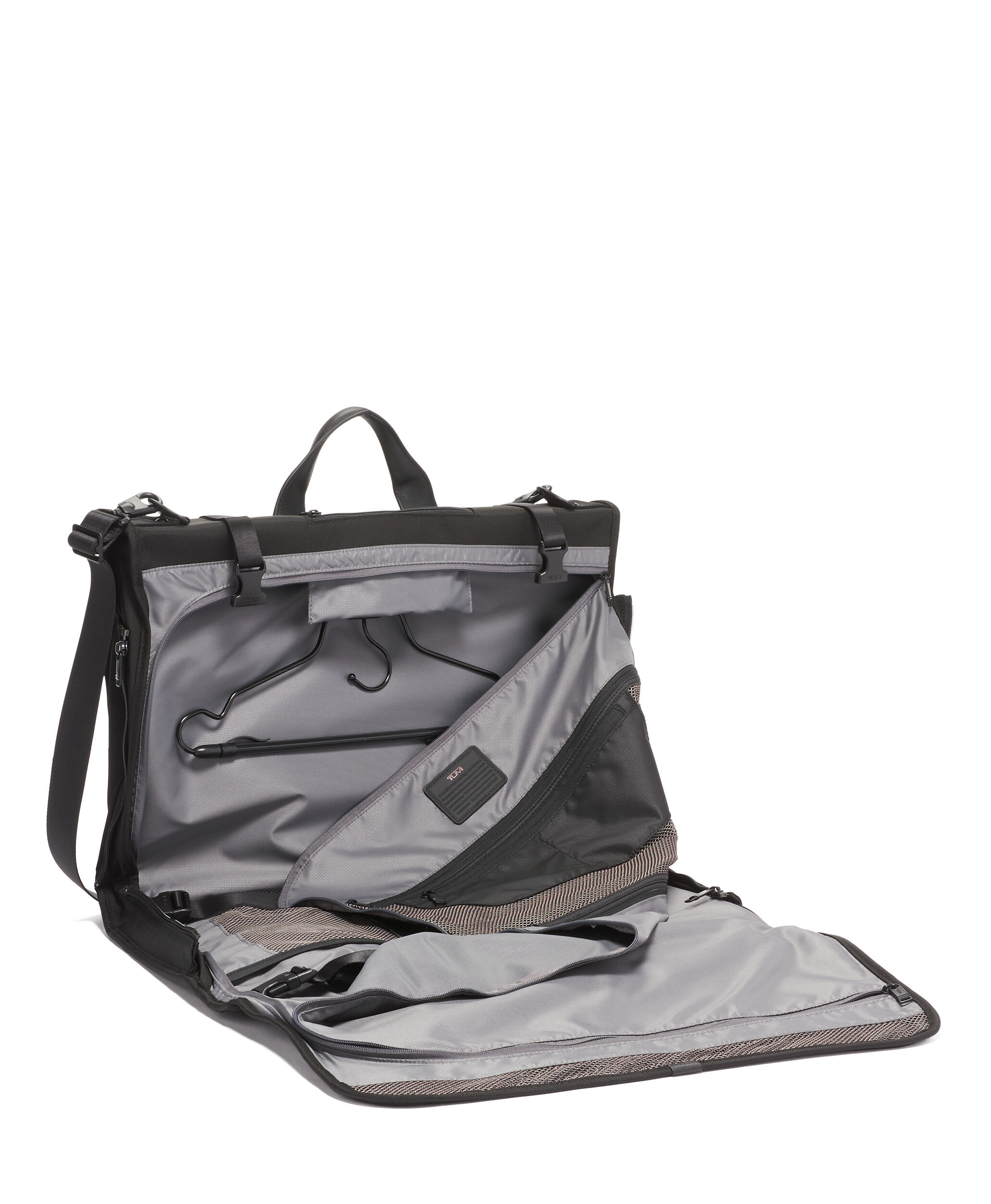 Alpha 3 Garment Tri-Fold Bag 38 cm Black | TUMI Denmark