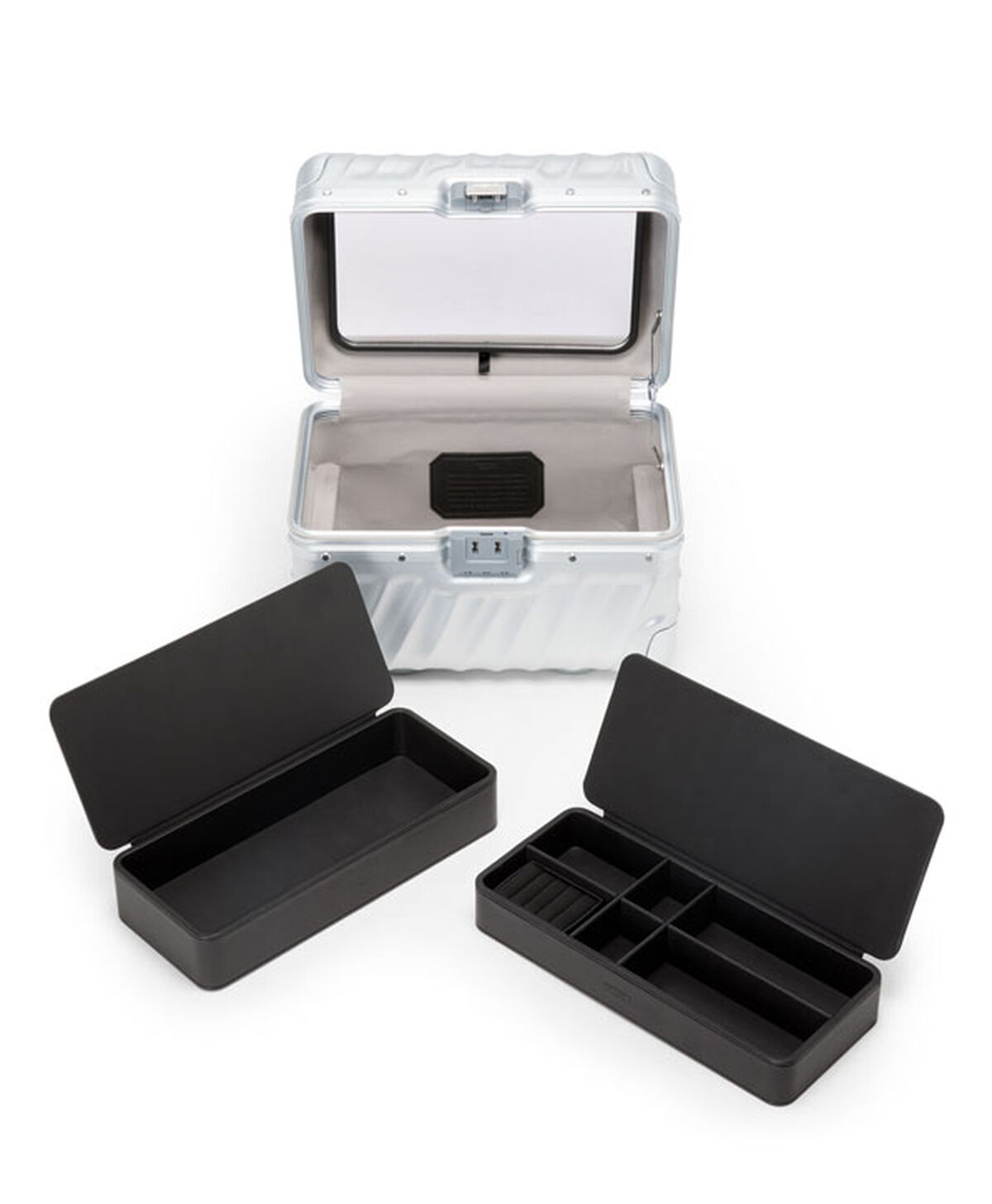 TUMI Train Case