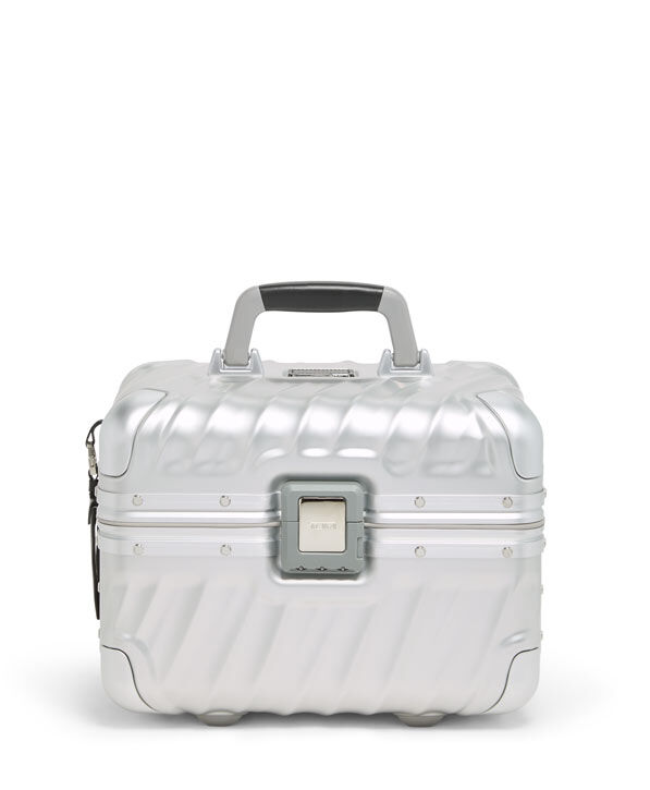 Toiletry & Cosmetic Bags | TUMI