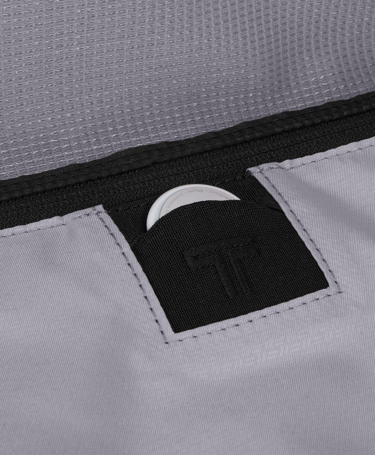 ALPHA Garment Cabin