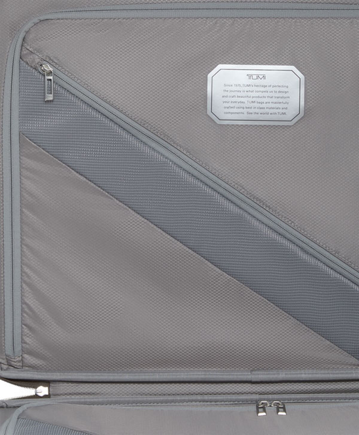 TUMI Short Trip Checked Luggage 66 cm