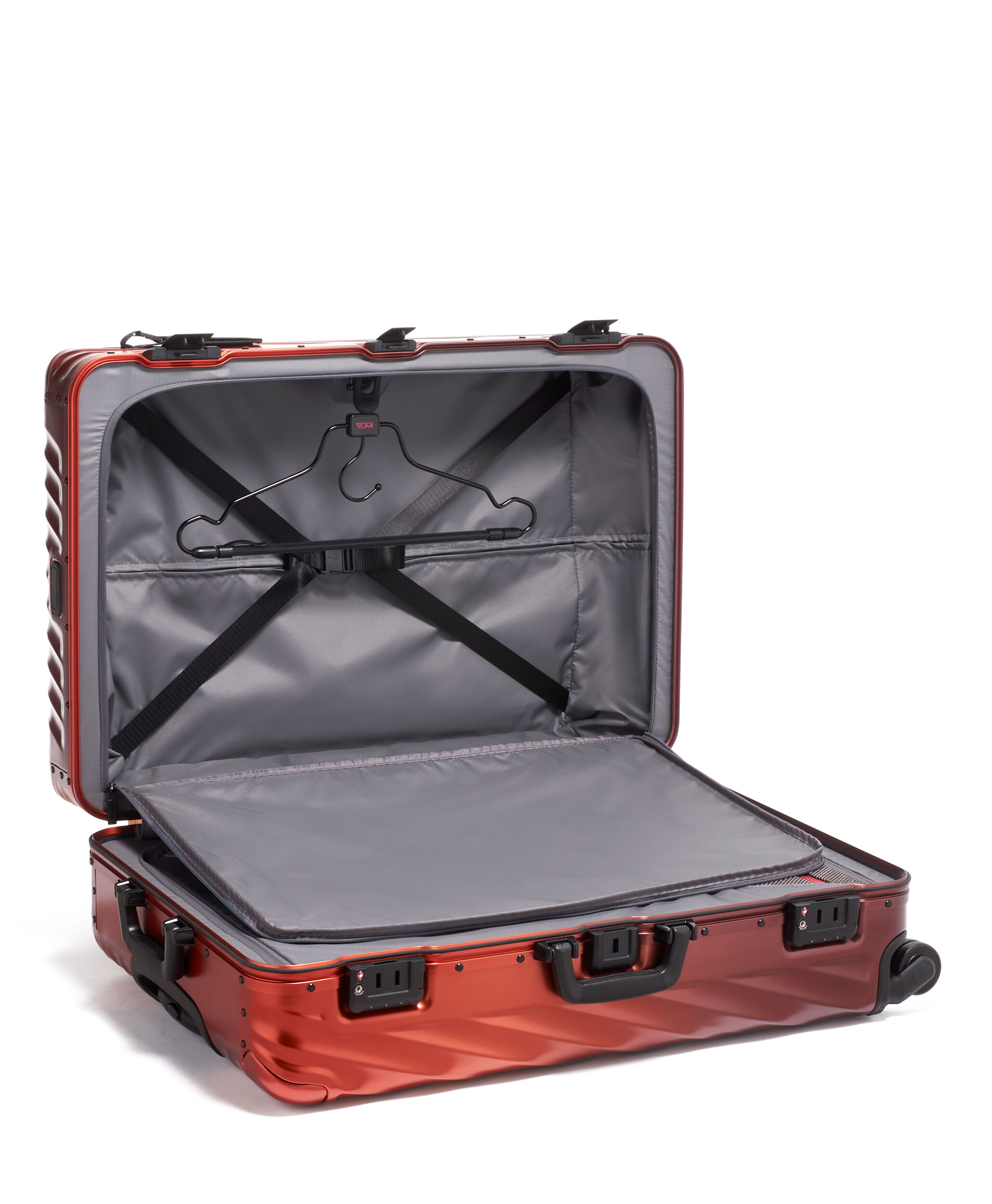tumi 19 degree extended trip packing case