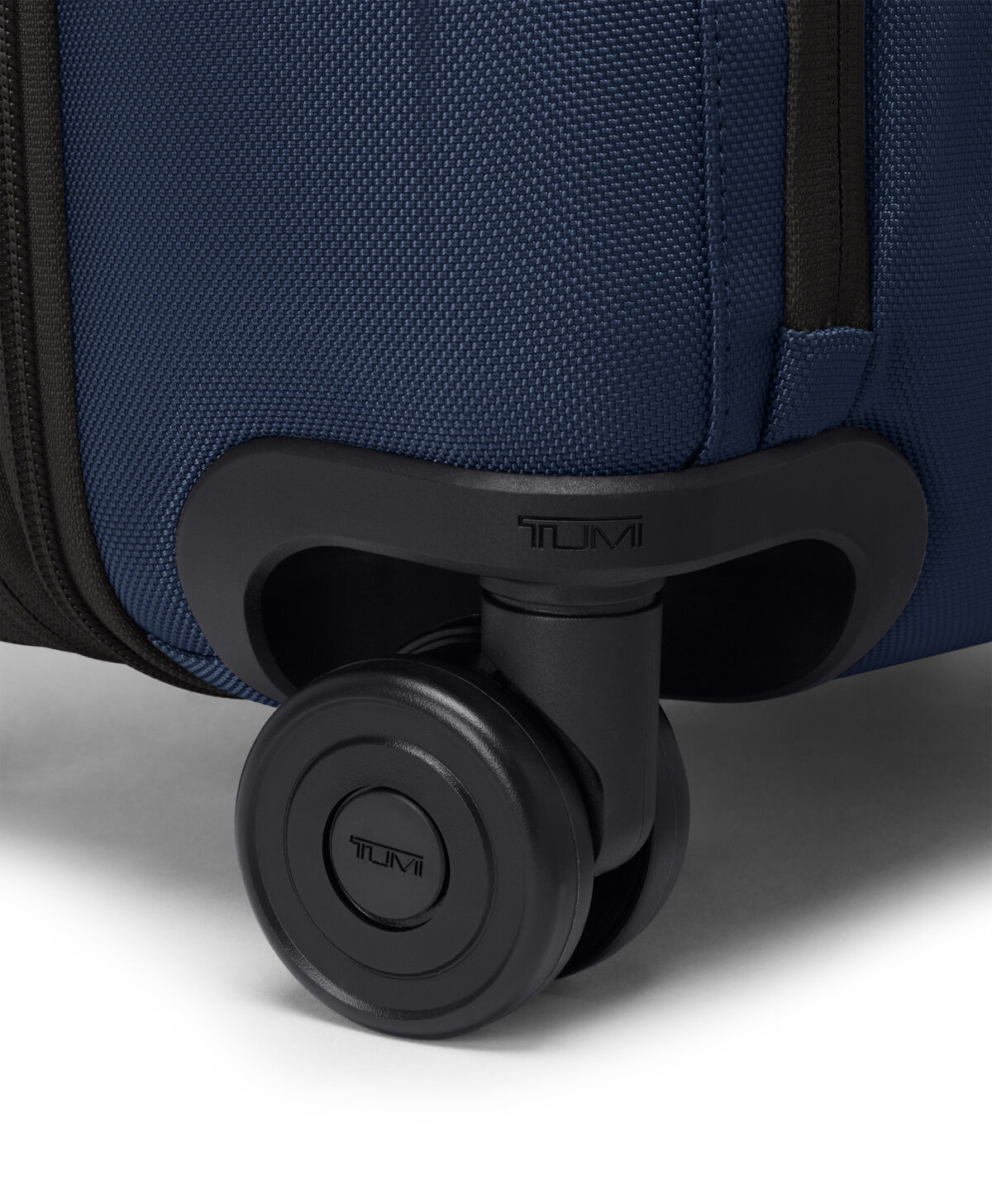 Alpha Large Dual Access Expandable Cabin