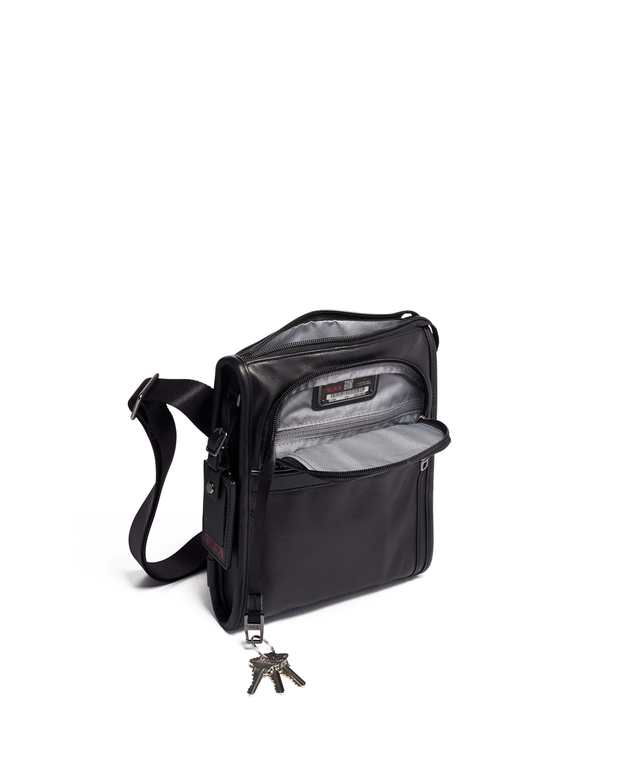 Tumi alpha 3 pocket bag small 2025