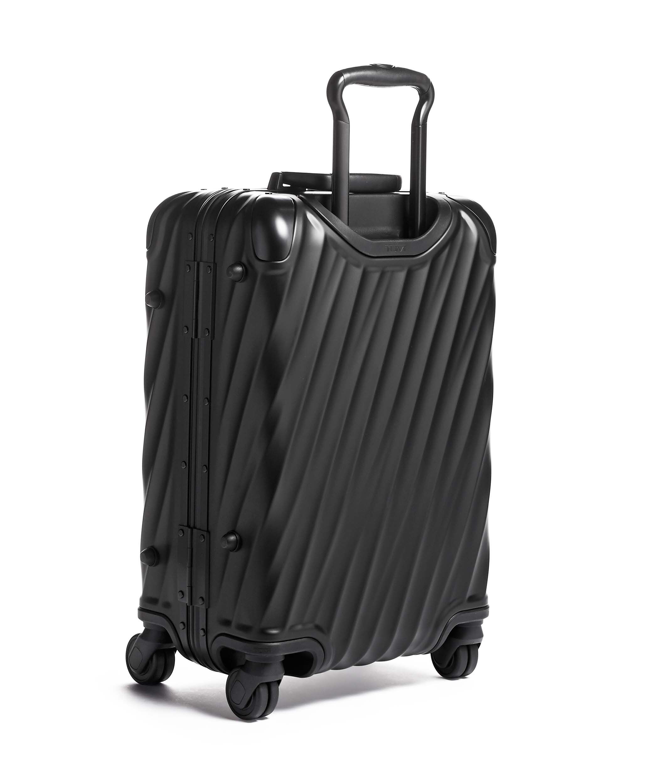 19 Degree Aluminium International Carry-On 56 cm Black | TUMI Denmark