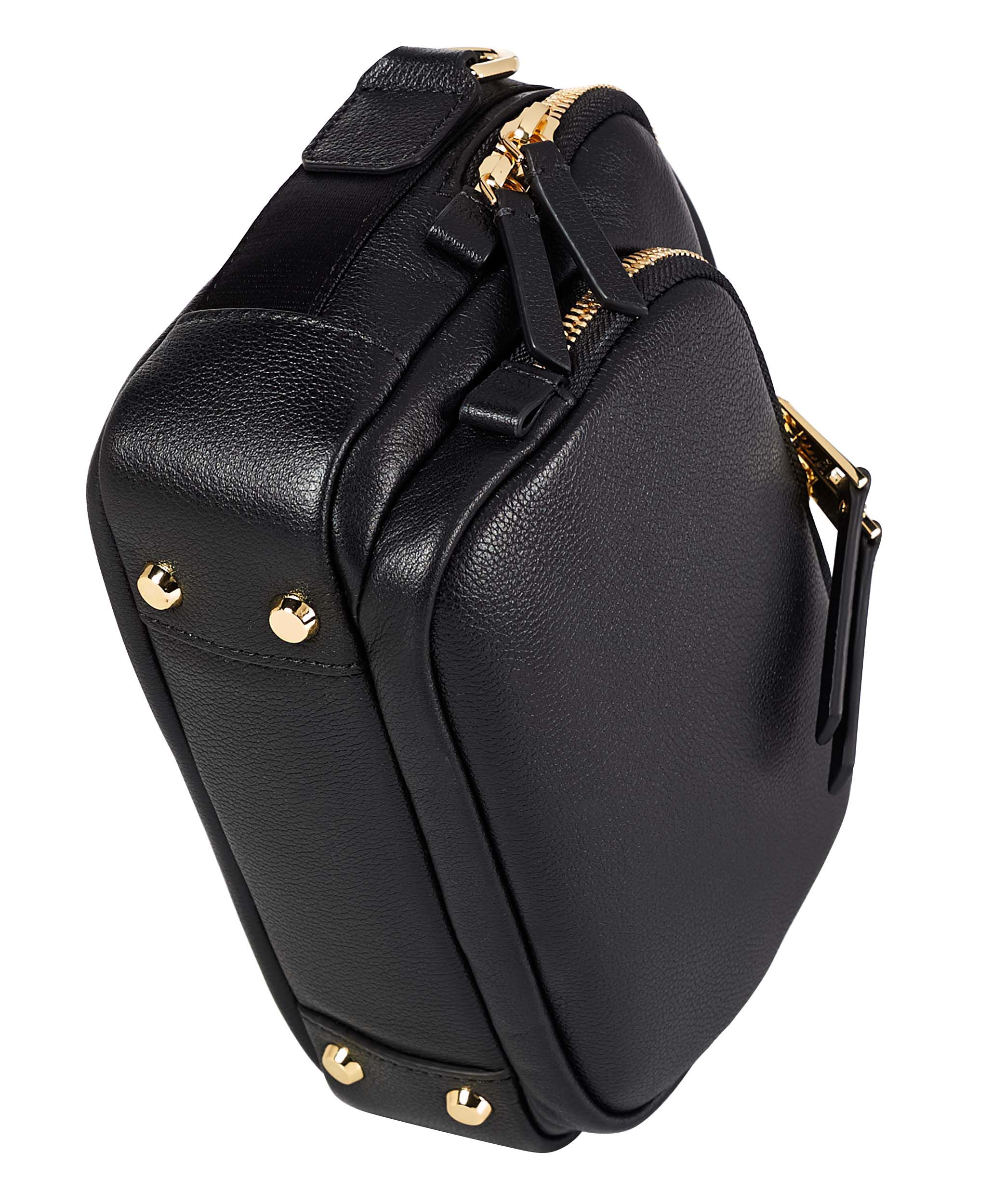 tumi messenger bag women