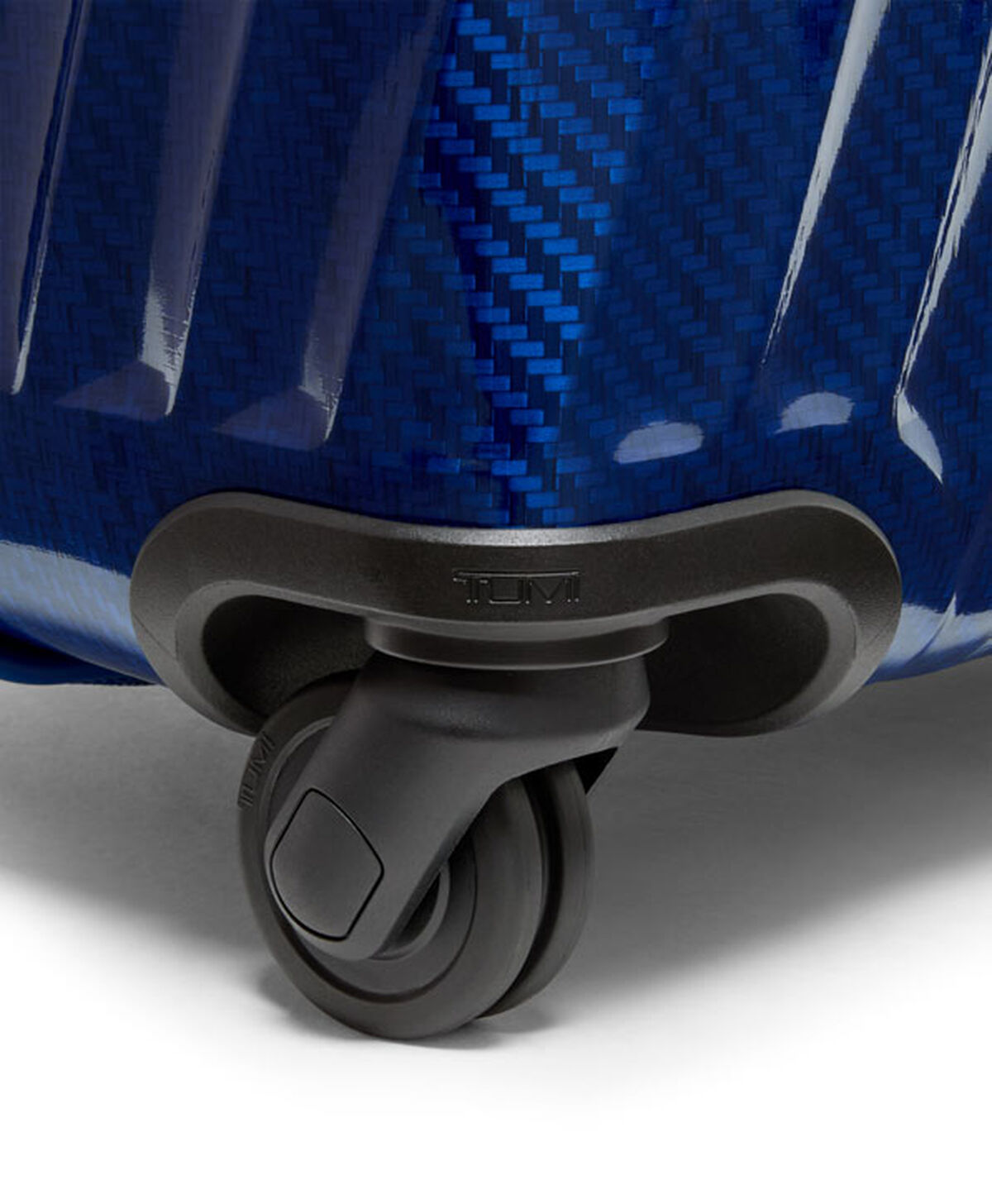 TUMI Extended Trip Checked Luggage 76 cm