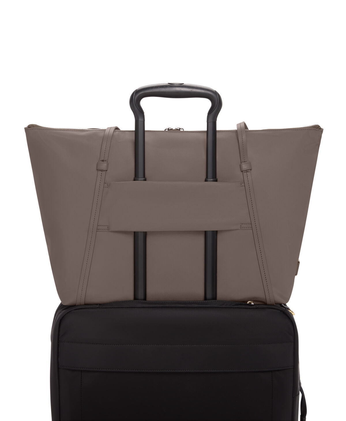 Voyageur Q Tote | TUMI Q Tote