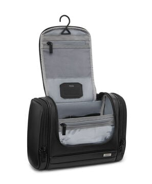 ALPHA Hanging Travel Kit
